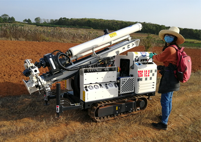 Tecopsa TEC12紅壤地層12米土壤、巖芯采樣